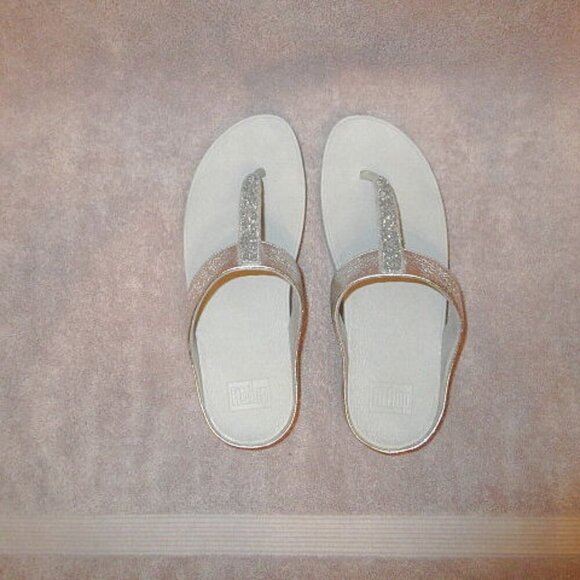 FitFlop Fino Glitzy Crystals Toe Post Sandals Size 10 Silver Metallic Flip Flops - Picture 7 of 11